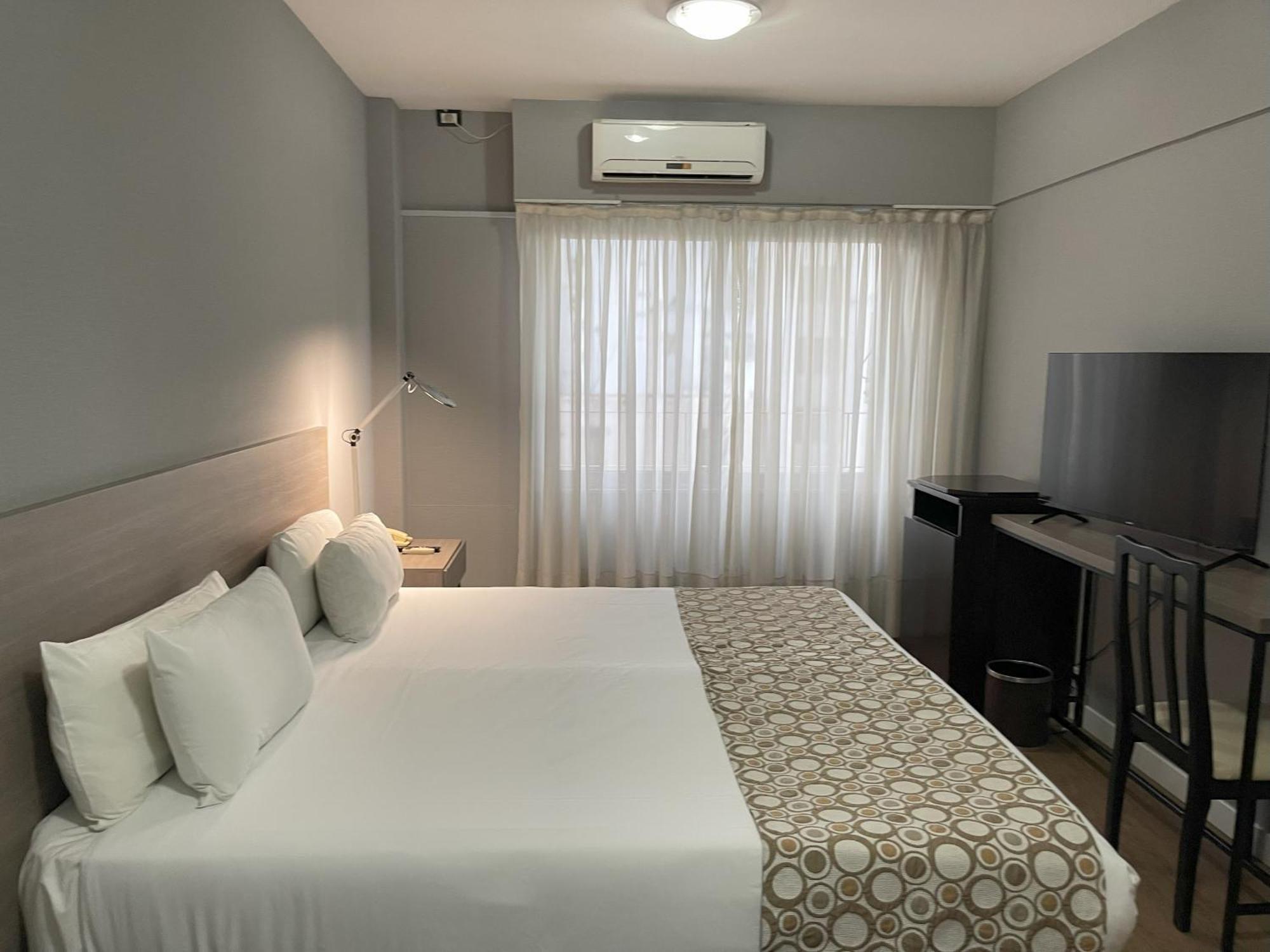 Hotel 8 De Octubre, Buenos Aires